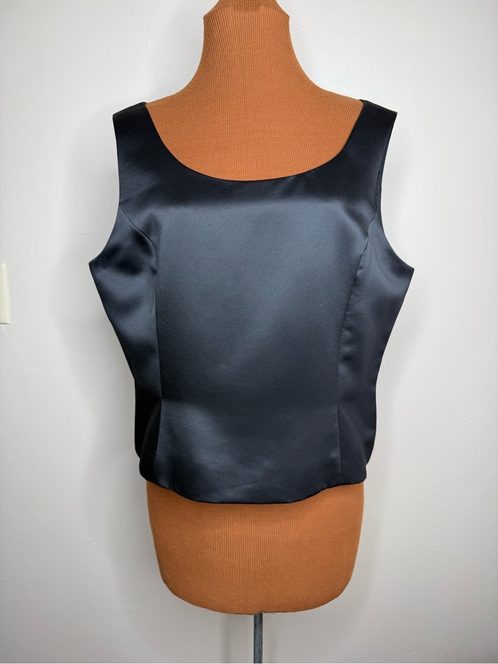 Amanda Smith Suit Top Black Sleeveless Wide Strap Round Neck Size 16
